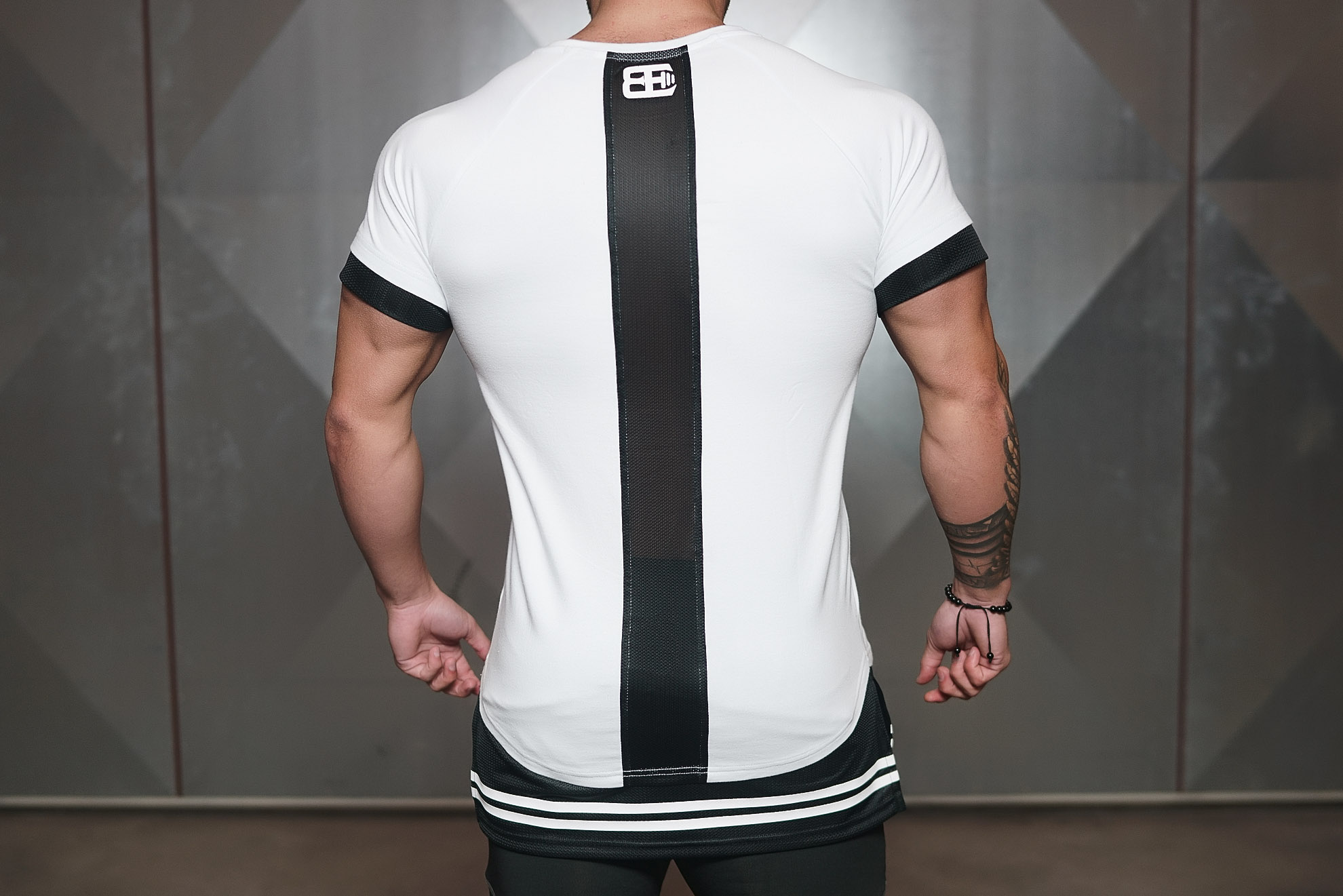 NOX lifestyle shirt - White & Black Inverse