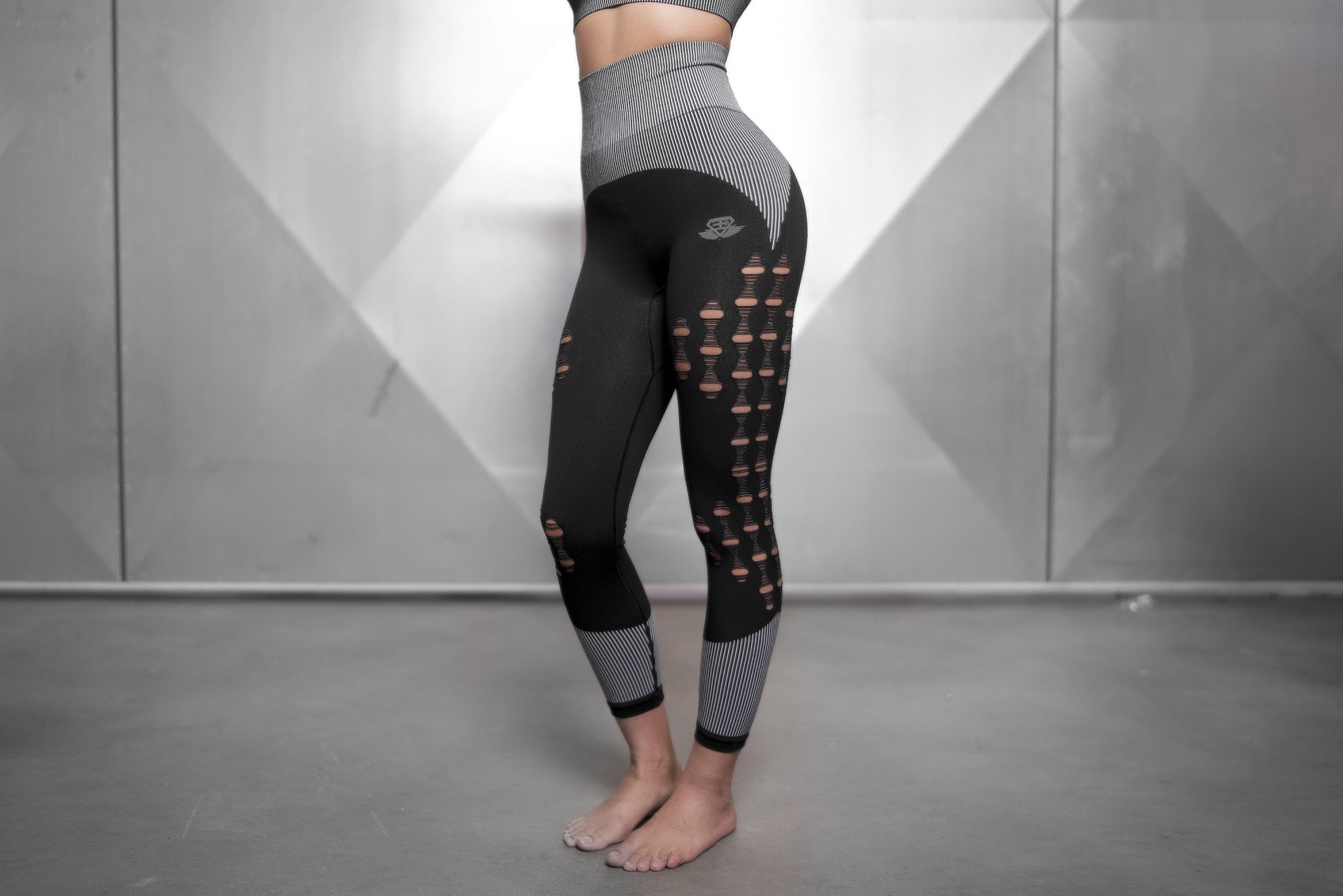 BIA Seamless Legging High Waist - BLACK & WHITE - Engineered Life