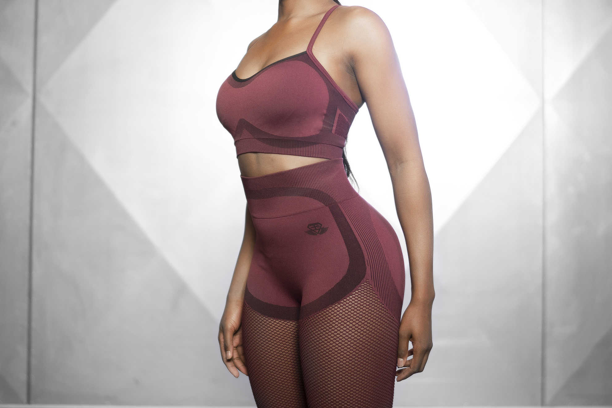 Aurora Seamless BRA - Burgundy - Engineered Life