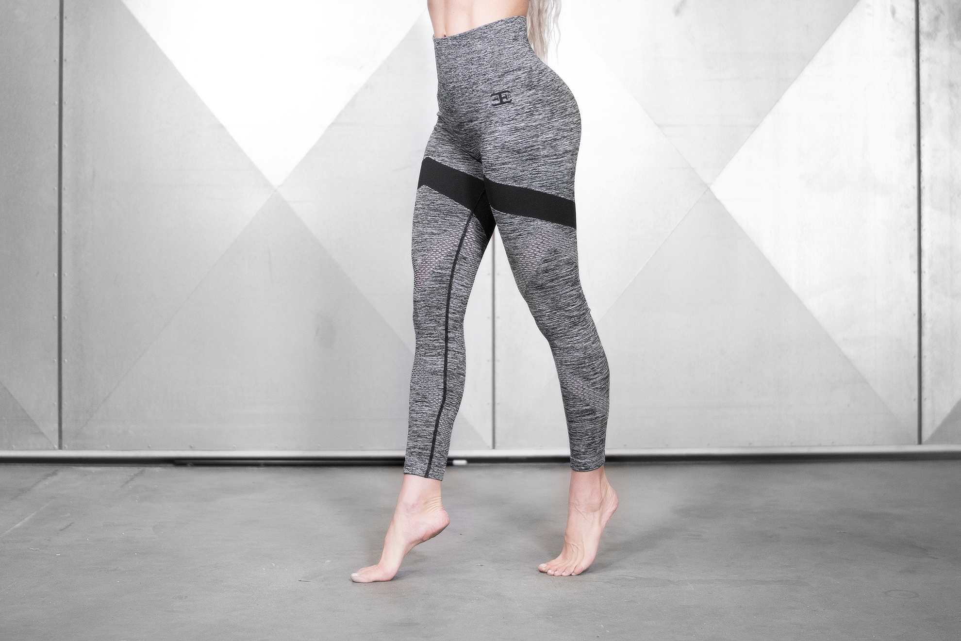 Black Diamond High Waist Printed Leggings | 2 Side Pockets | Athlizur